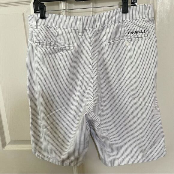 Men’s O’Neill white striped bermuda shorts - Picture 3 of 11